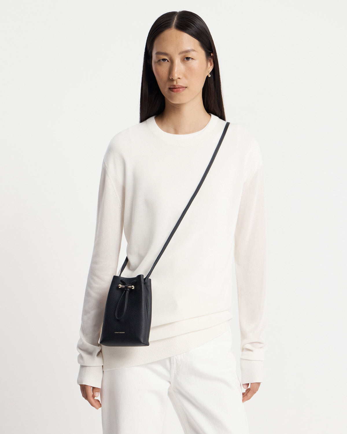 Osette Midi Pouch - Black