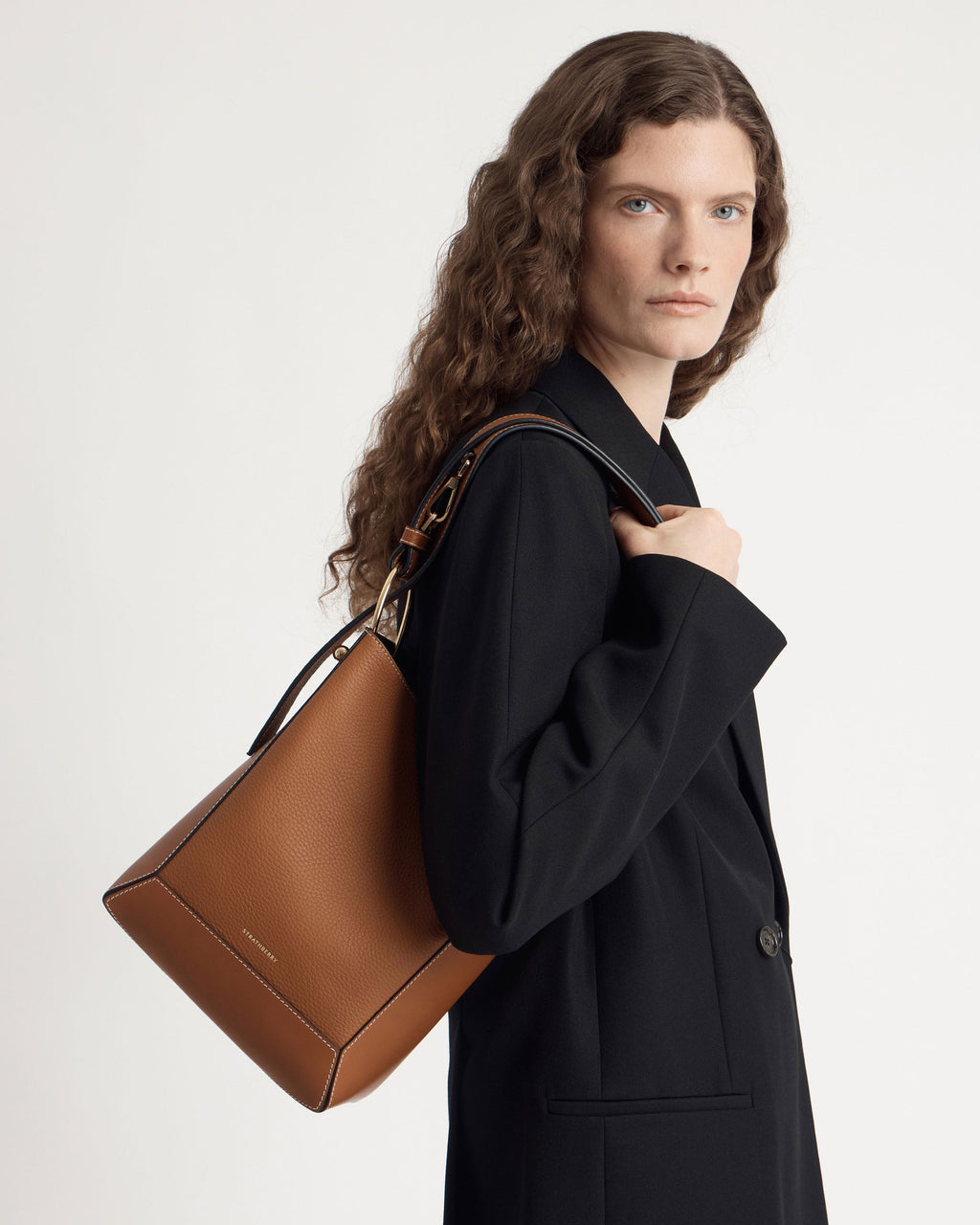 Lana Midi Bucket Bag - Tan with Vanilla Stitch