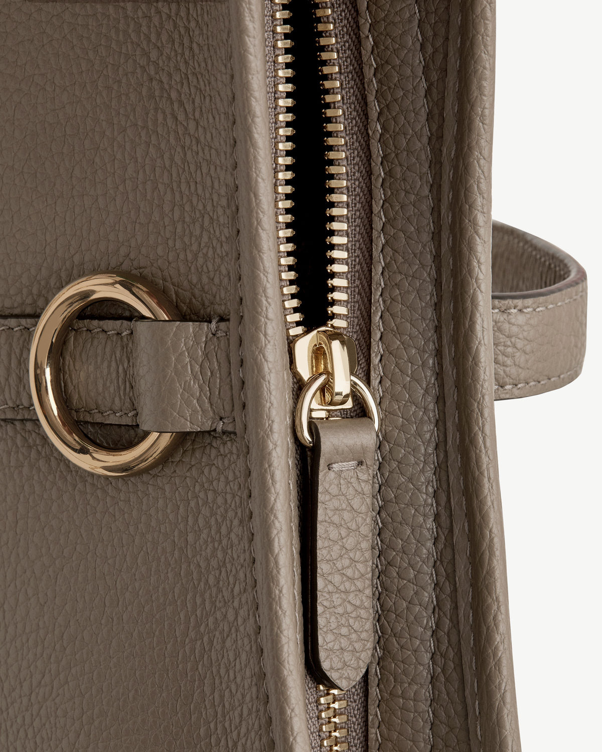 Kite on a Chain - Taupe