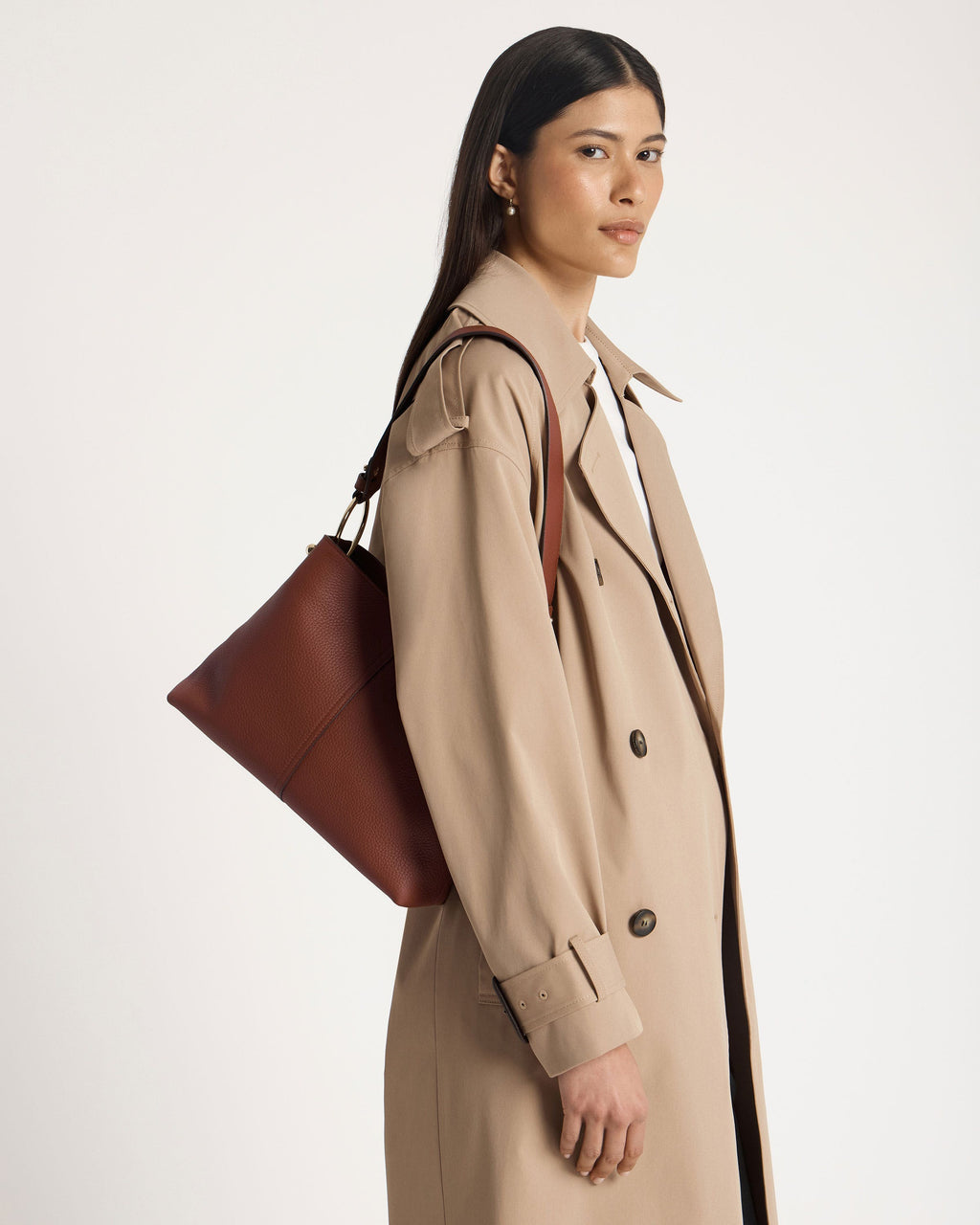 Lana Hobo - Walnut