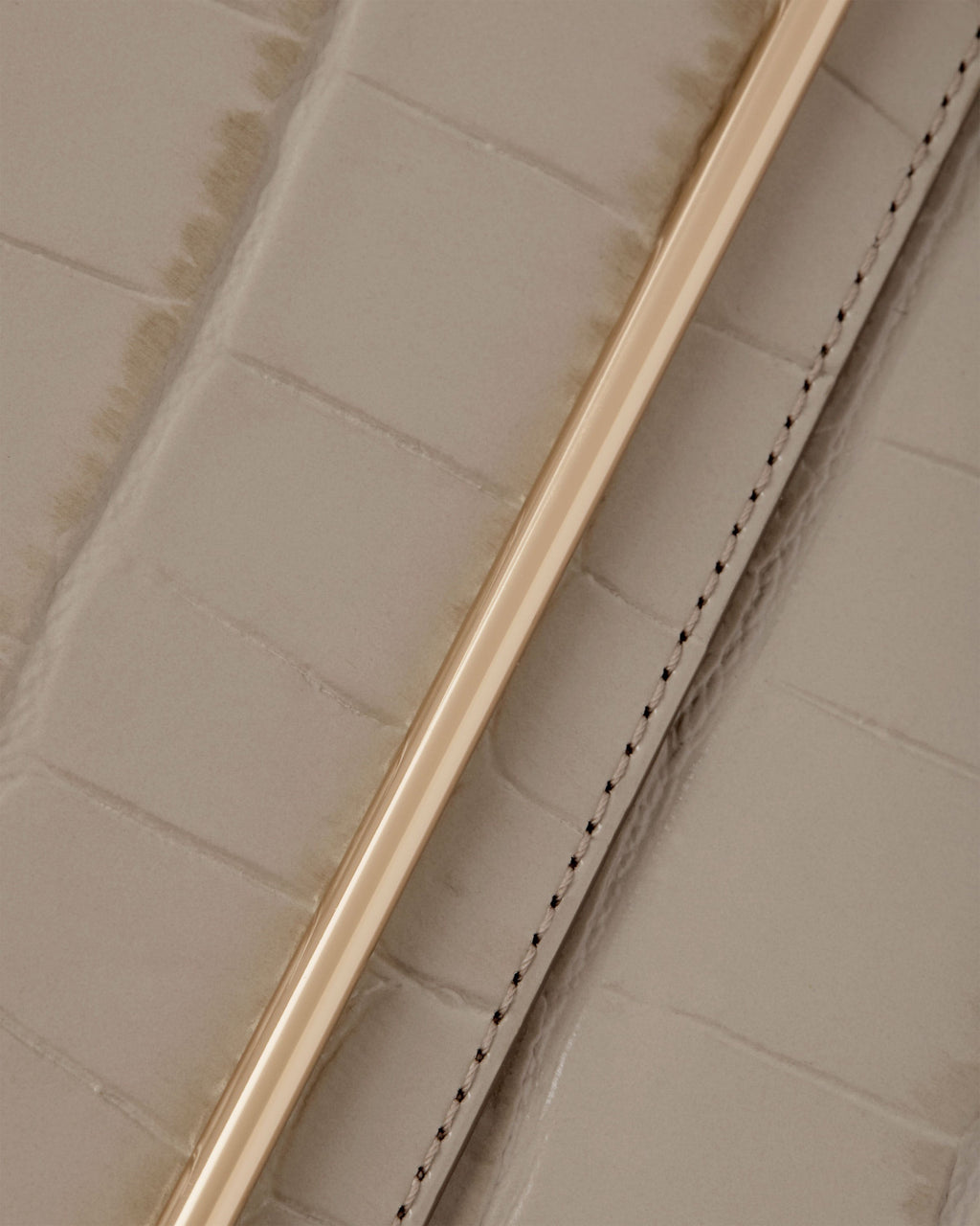 Stylist - Croc-Embossed Leather Light Taupe