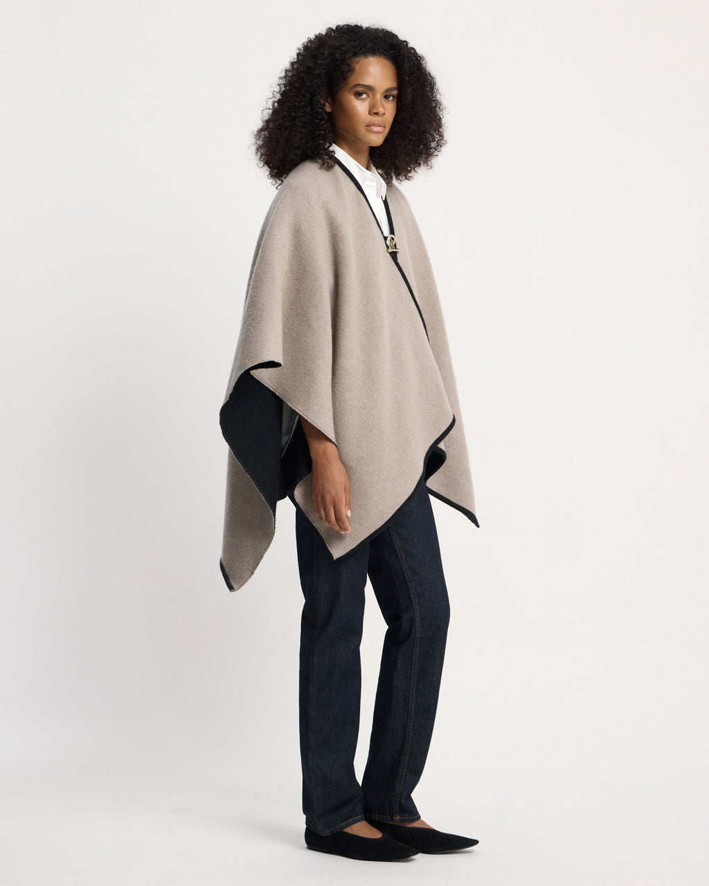 Kite Woven Cape - Otter/Black